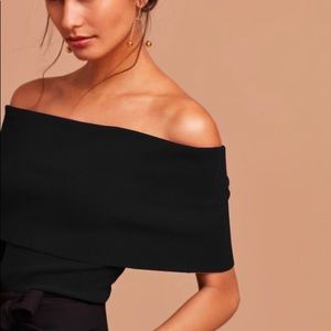 Aritzia Wilfred Vertou Off Shoulder Sweater